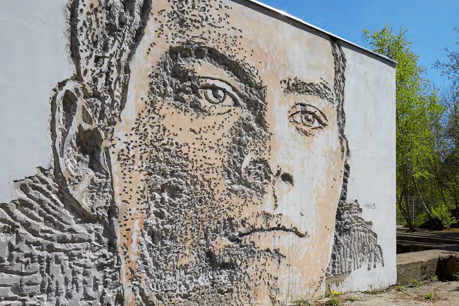 VHILS Scrached