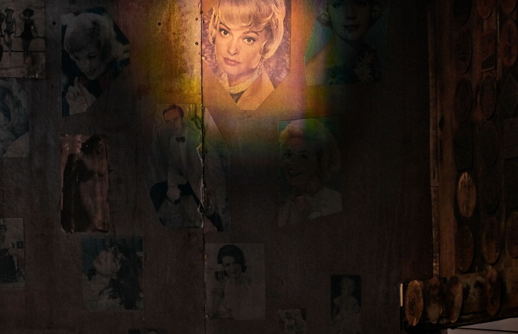 Film Details 20 b besch